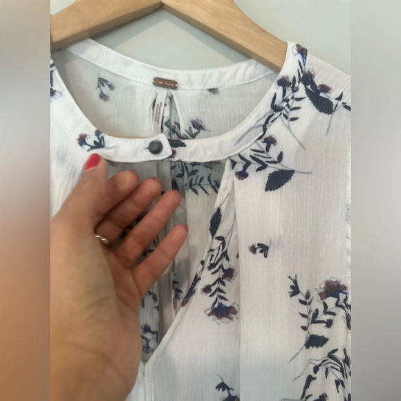 Free People Snap Out of It Swing dress white Blue Floral TunicTank X-Small 1278 - Picture 6 of 12